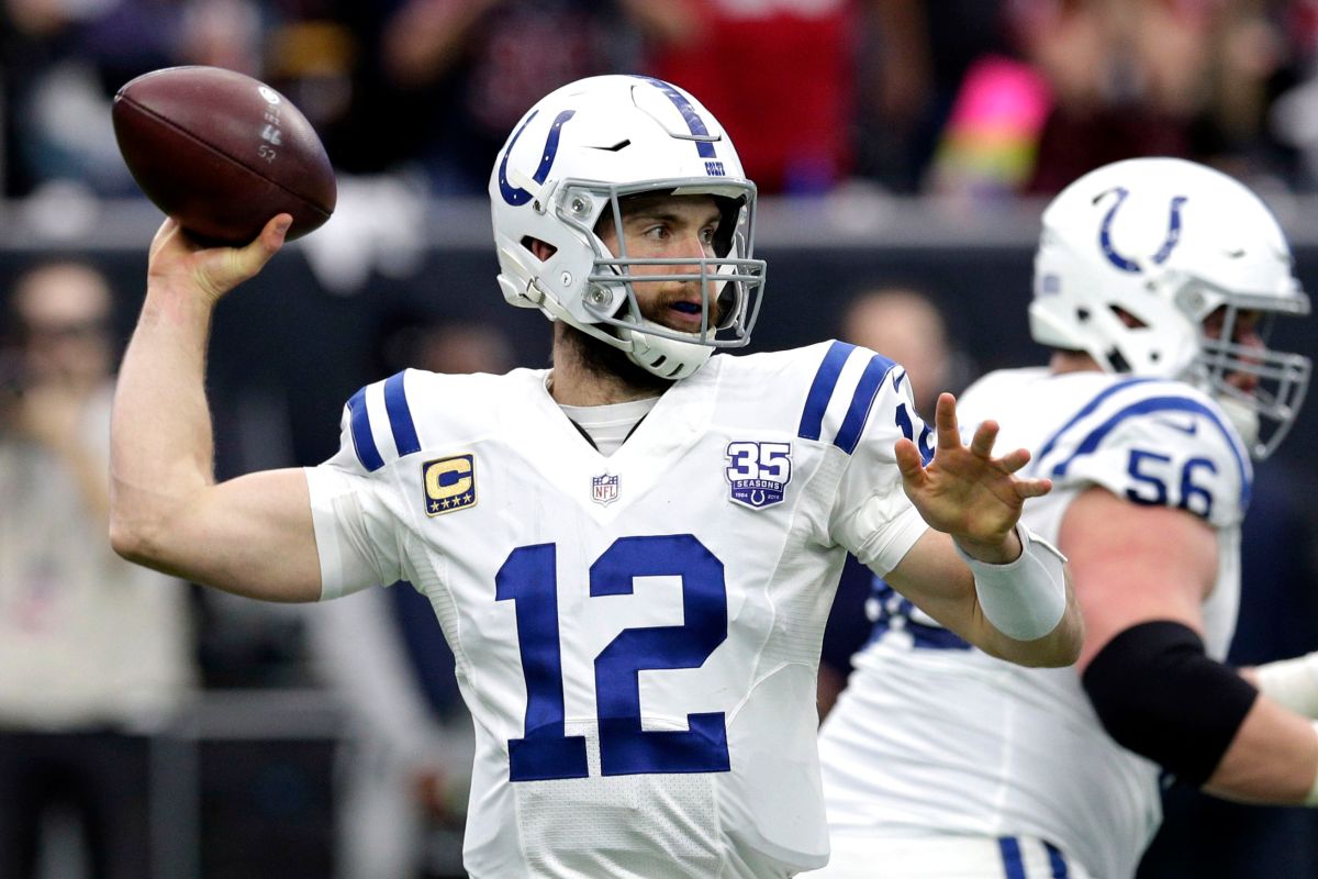 Colts' Andrew Luck suddenly retires