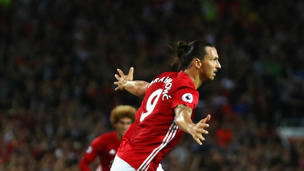 Zlatan Ibrahimovic Sends Signals to Manchester United