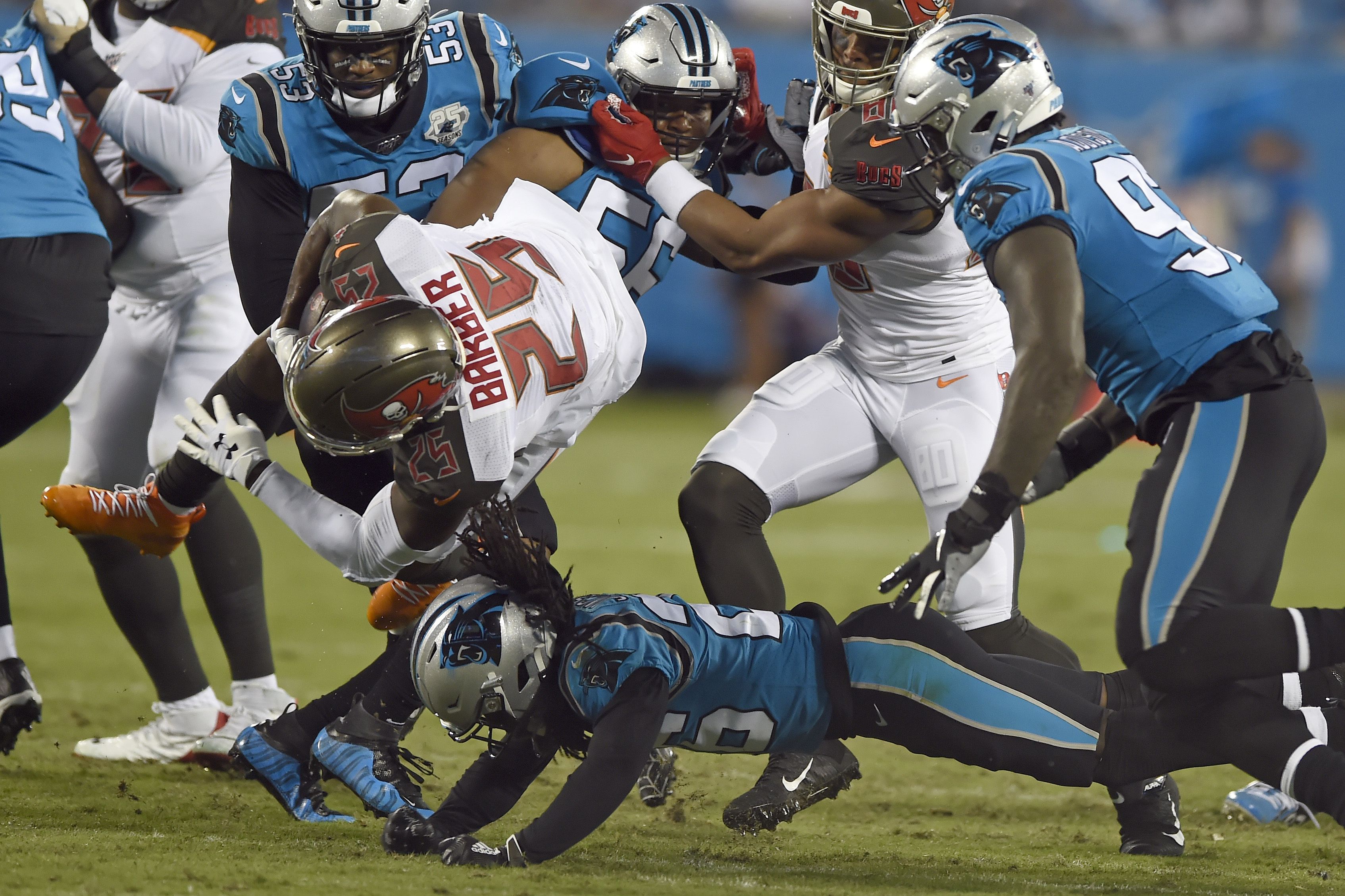 Buccaneers Stop Panthers’ Last Rush, Win in Carolina, 20-14