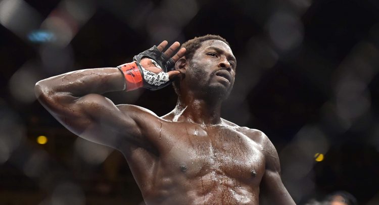 Jared Cannonier defeats Jack Hermansson at the UFC Fight Night 160