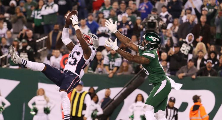 New England Patriots terrorize Sam Darnold, Champs beat the Jets 33-0