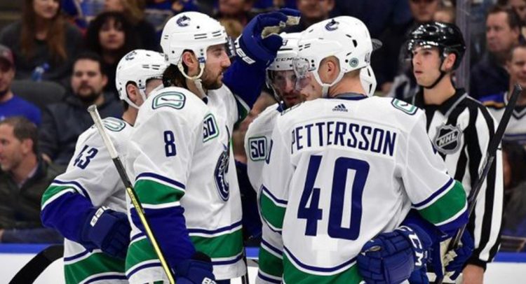 Canucks post the first win on the road, defeat Blues after a shootout, 4-3