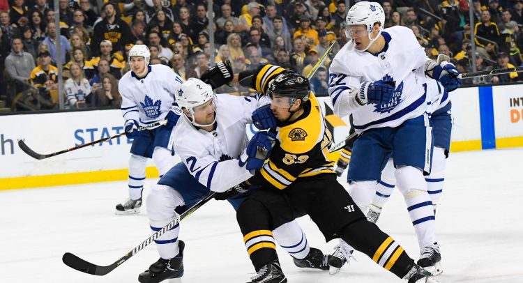 Bruins get even with the Maple Leafs, Beat Toronto in Boston, 4-2