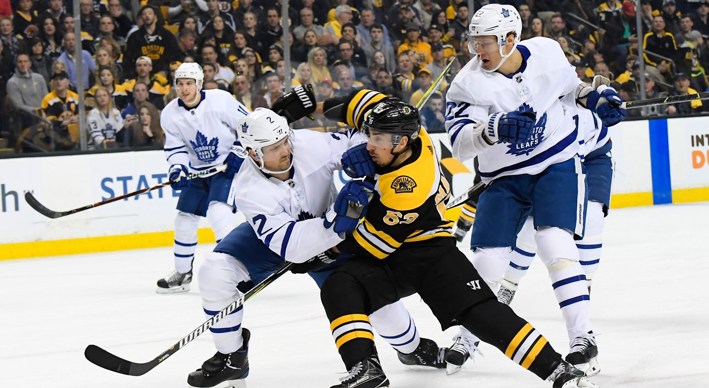 Bruins get even with the Maple Leafs, Beat Toronto in Boston, 4-2