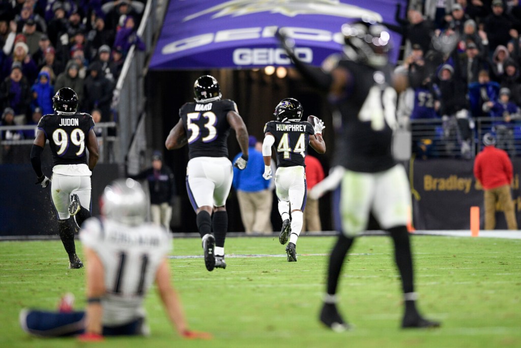 Patriots lose for the first time this season, Baltimore Ravens beat NE, 37-20