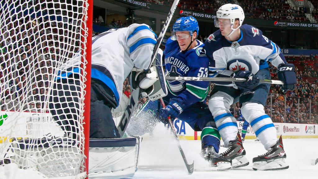 Jets bounce back after a slow start to demolish the Canucks, 4-1