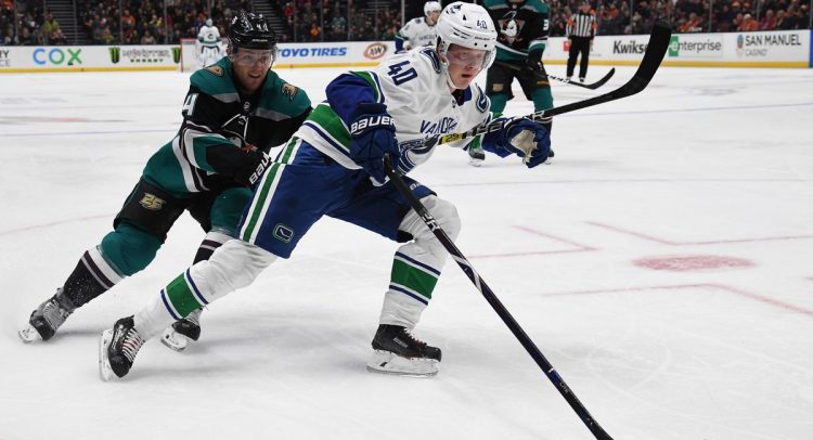 Canucks fell in Anaheim after OT, Ducks win 2-1