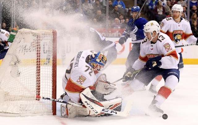 Maple Leafs lose both the game and the goalie, Panthers better, 5-3