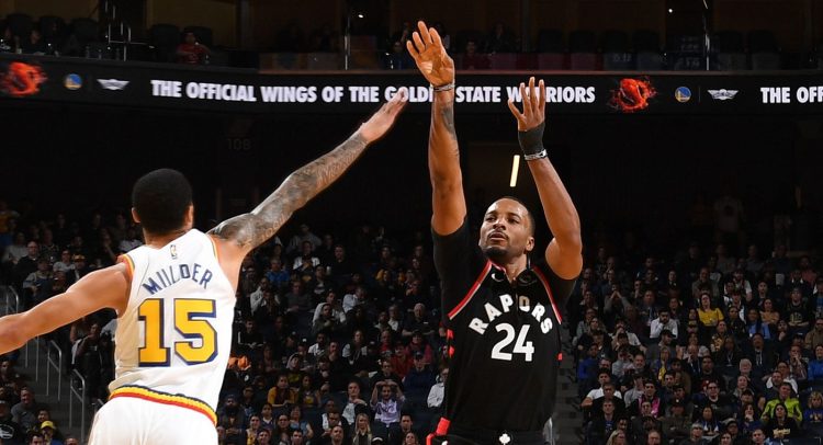 Toronto Raptors Defeat Golden State in Curry's Return, 121-113