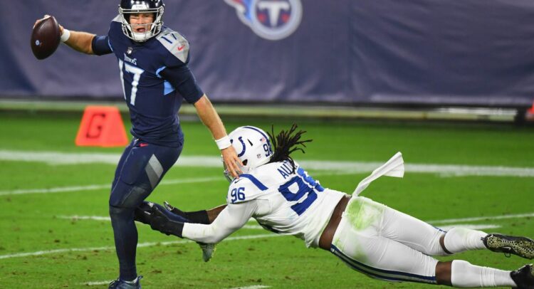 Indianapolis Colts vs Tennessee Titans image during game